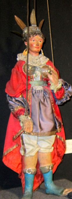Королева. Кукла-марионетка. Музей кукол. Палермо. Италия. (Фото Лимарева В.Н.)